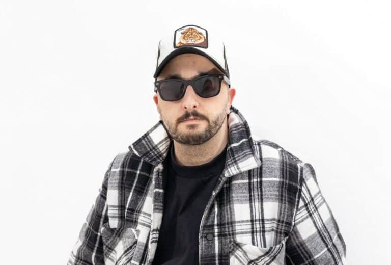 קרדיט אלנה רוסטונבה